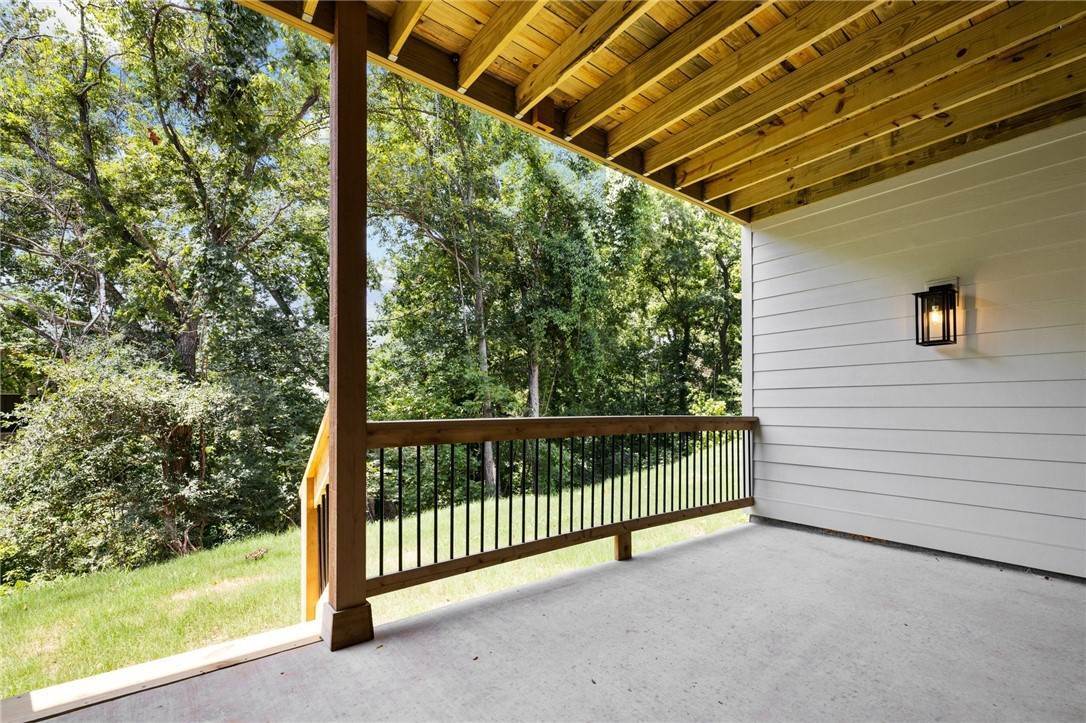 7. Single Family Homes for Sale at 2201 Hopkins Lane Pea Ridge, Arkansas 72751 United States