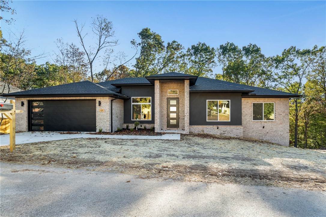 Single Family Homes for Sale at 13 Tarleton Lane Bella Vista, Arkansas 72715 United States