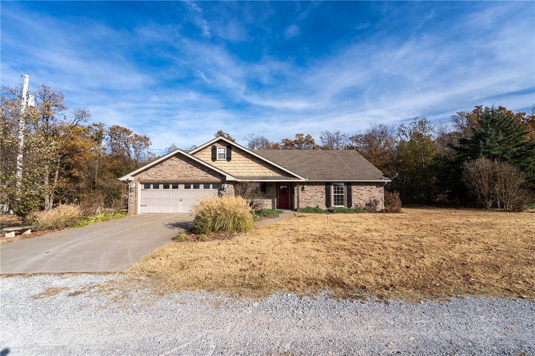 1. Single Family Homes for Sale at 18150 Old Springtown Road Gentry, Arkansas 72734 United States