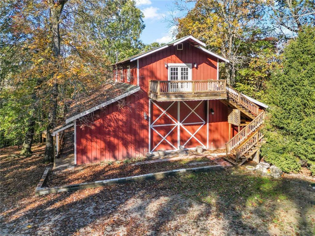 1. Single Family Homes for Sale at 418 County Road 140 Eureka Springs, Arkansas 72632 United States