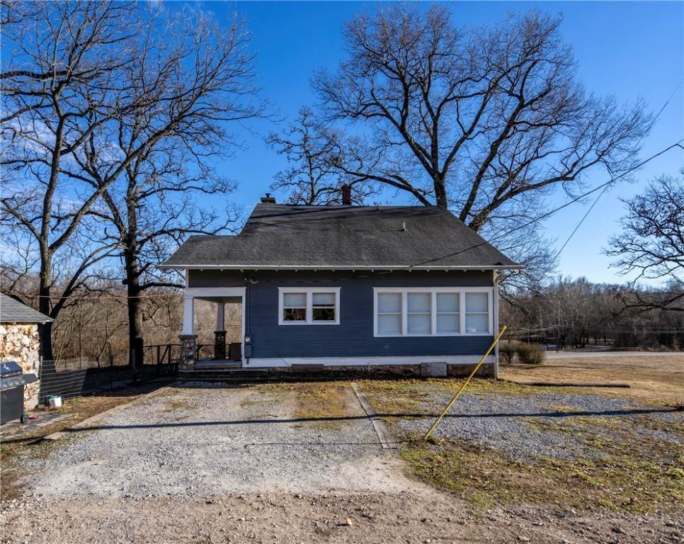 5. Single Family Homes for Sale at 20542 Dawn Hill East Road Gentry, Arkansas 72734 United States