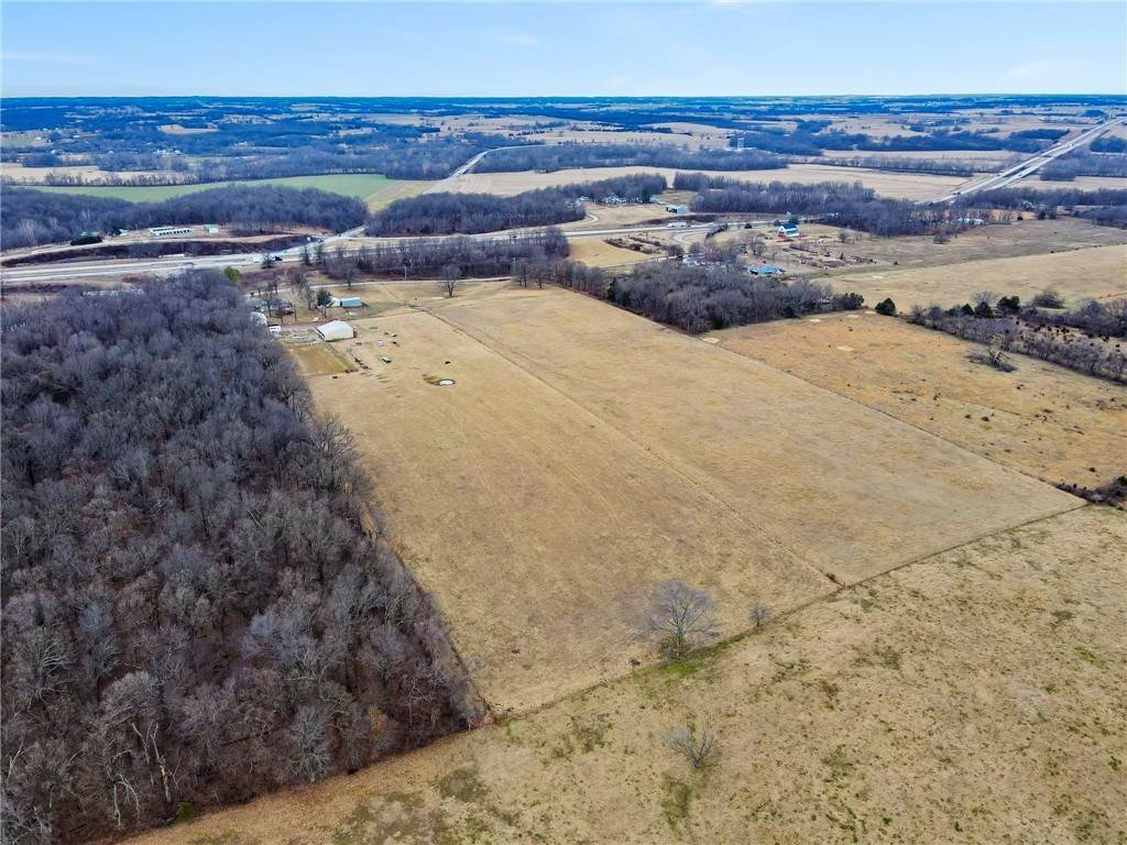 6. Land for Sale at County Road 2130 Mount Vernon, Missouri 65712 United States