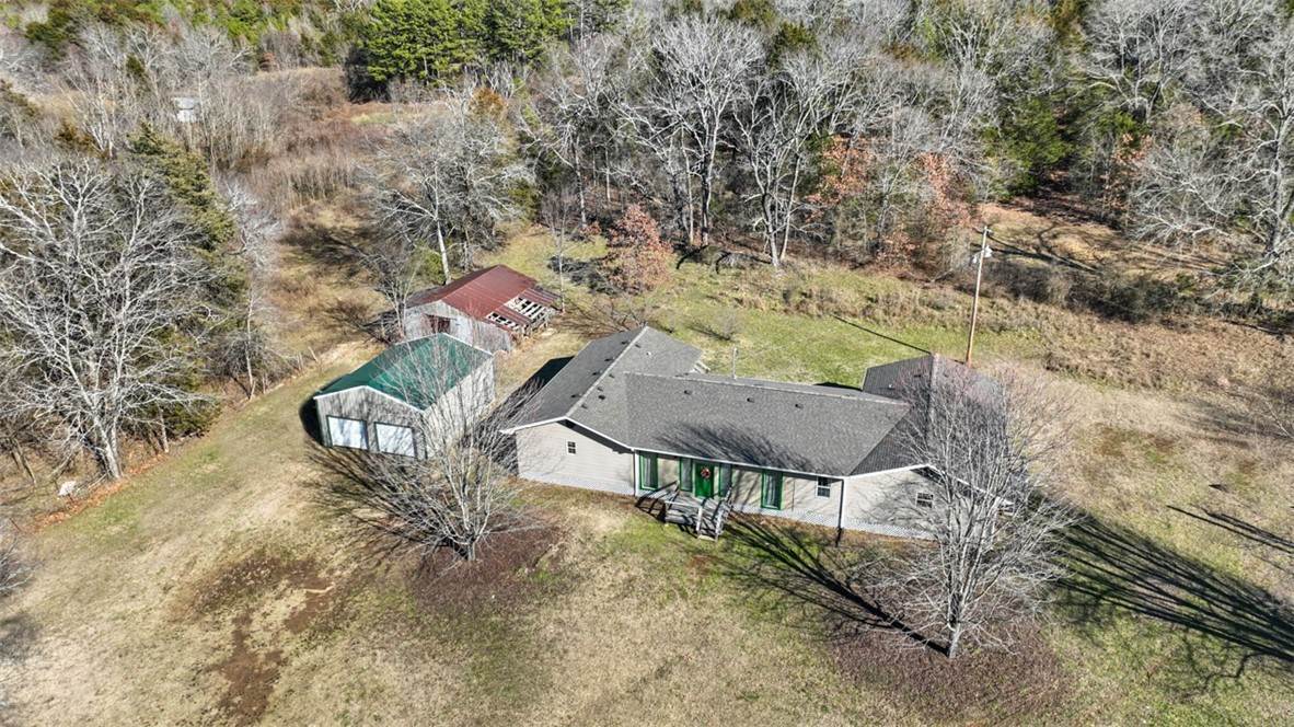 7. Single Family Homes for Sale at 10716 Barcelona Road Uniontown, Arkansas 72955 United States